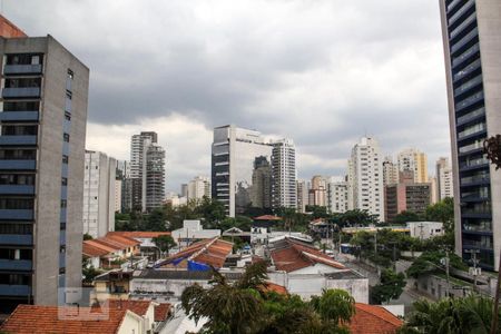 Apartamento à venda com 156m², 3 quartos e 2 vagas Apartamento à venda com 156m², 3 quartos e 2 vagasVista