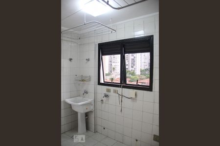 Apartamento à venda com 156m², 3 quartos e 2 vagas Apartamento à venda com 156m², 3 quartos e 2 vagasLavanderia