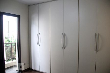 Apartamento à venda com 156m², 3 quartos e 2 vagas Apartamento à venda com 156m², 3 quartos e 2 vagasSuíte 2