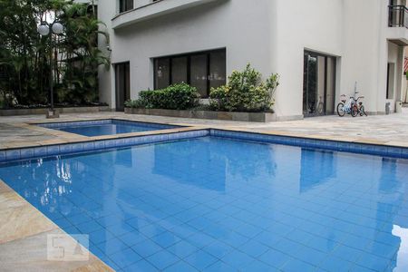 Apartamento à venda com 156m², 3 quartos e 2 vagas Apartamento à venda com 156m², 3 quartos e 2 vagasPiscina