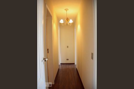 Apartamento à venda com 156m², 3 quartos e 2 vagas Apartamento à venda com 156m², 3 quartos e 2 vagasCorredor