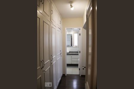 Apartamento à venda com 156m², 3 quartos e 2 vagas Apartamento à venda com 156m², 3 quartos e 2 vagasSuíte 2