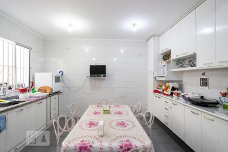 Casa à venda com 440m², 3 quartos e 4 vagas Casa à venda com 440m², 3 quartos e 4 vagasCozinha