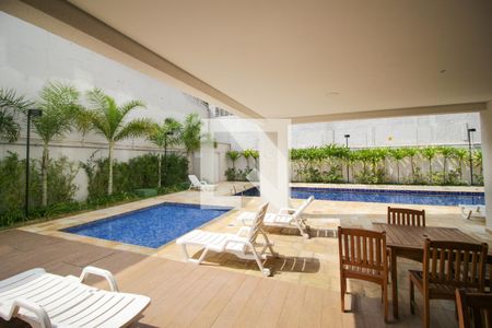 Apartamento à venda com 33m², 2 quartos e sem vaga Apartamento à venda com 33m², 2 quartos e sem vagaPiscina