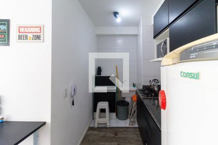 Apartamento à venda com 33m², 2 quartos e sem vaga Apartamento à venda com 33m², 2 quartos e sem vagaCozinha e área de serviço