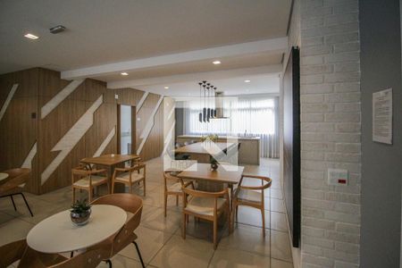 Apartamento à venda com 33m², 2 quartos e sem vaga Apartamento à venda com 33m², 2 quartos e sem vagaSalão de festas