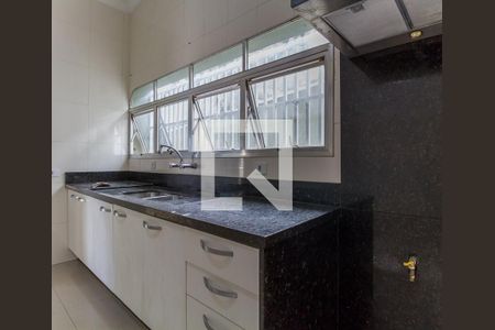 Casa para alugar com 450m², 3 quartos e 3 vagas Casa para alugar com 450m², 3 quartos e 3 vagasCozinha