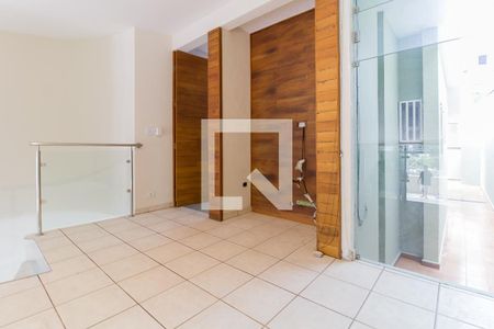 Casa para alugar com 450m², 3 quartos e 3 vagas Casa para alugar com 450m², 3 quartos e 3 vagasSala 2