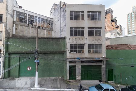 Vista do Quarto de kitnet/studio para alugar com 1 quarto, 29m² em Sé, São Paulo