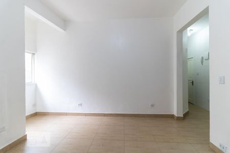 Quarto de kitnet/studio para alugar com 1 quarto, 29m² em Sé, São Paulo