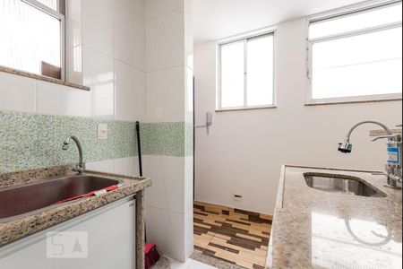 Apartamento à venda com 40m², 1 quarto e sem vagaCozinha e Área de Serviço