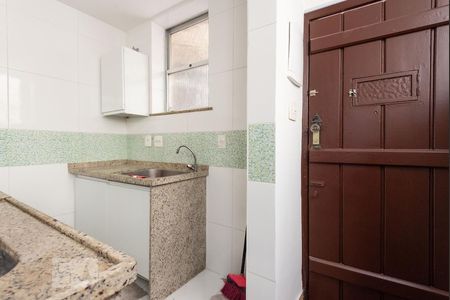 Apartamento à venda com 40m², 1 quarto e sem vagaCozinha e Área de Serviço
