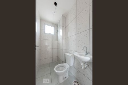Banheiro de apartamento para alugar com 1 quarto, 47m² em São Francisco, Belo Horizonte