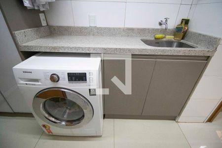 Apartamento para alugar com 111m², 3 quartos e 2 vagas Apartamento para alugar com 111m², 3 quartos e 2 vagasÁrea de serviço