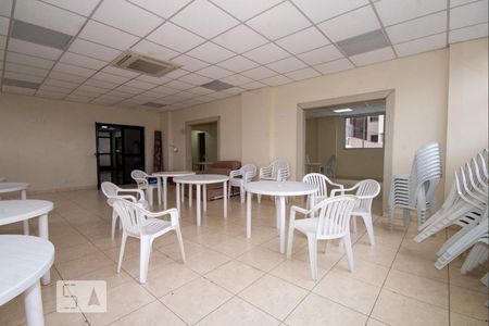 Apartamento à venda com 63m², 3 quartos e 1 vaga Apartamento à venda com 63m², 3 quartos e 1 vagaÁrea comum - Salão de festas
