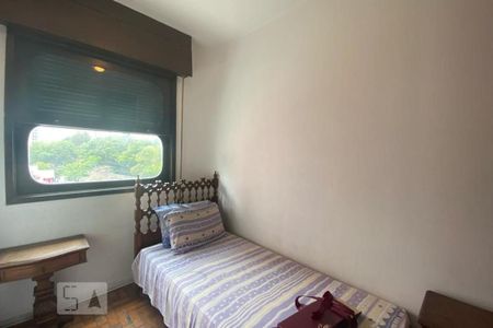 Apartamento para alugar com 300m², 4 quartos e 4 vagas Apartamento para alugar com 300m², 4 quartos e 4 vagasQuarto de Serviço