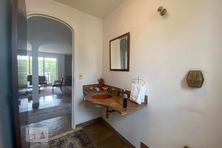 Apartamento para alugar com 300m², 4 quartos e 4 vagas Apartamento para alugar com 300m², 4 quartos e 4 vagasLavabo