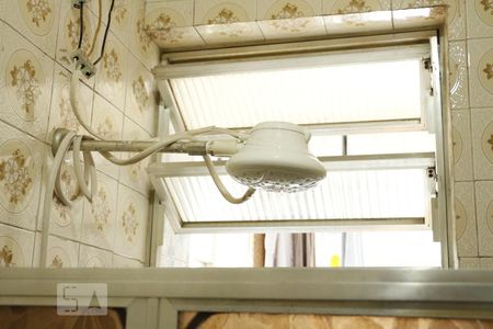 Apartamento à venda com 50m², 2 quartos e sem vagaDetalhe do banheiro