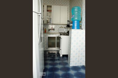 Apartamento à venda com 50m², 2 quartos e sem vagaCozinha e Área de Serviço