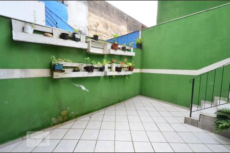 Casa à venda com 230m², 2 quartos e 2 vagasQuintal