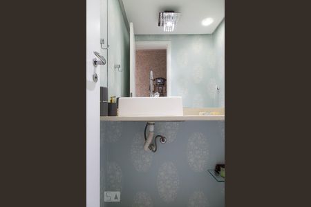 Apartamento para alugar com 189m², 3 quartos e 3 vagasLavabo