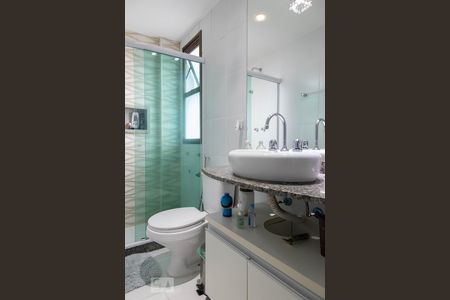 Apartamento para alugar com 189m², 3 quartos e 3 vagasBanheiro da suíte canadense 