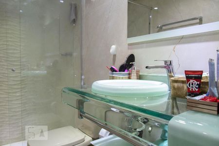 Apartamento para alugar com 189m², 3 quartos e 3 vagasBanheiro da suíte 3