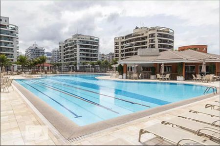 Apartamento para alugar com 189m², 3 quartos e 3 vagasÁrea comum - piscina 