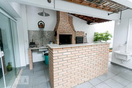 Casa à venda com 484m², 5 quartos e 3 vagas Casa à venda com 484m², 5 quartos e 3 vagasChurrasqueira