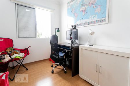 Casa à venda com 484m², 5 quartos e 3 vagas Casa à venda com 484m², 5 quartos e 3 vagasQuarto