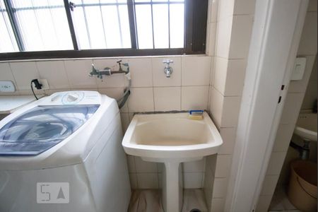 Apartamento para alugar com 117m², 3 quartos e 2 vagas Apartamento para alugar com 117m², 3 quartos e 2 vagasÁrea de Serviço