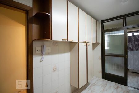 Apartamento para alugar com 117m², 3 quartos e 2 vagas Apartamento para alugar com 117m², 3 quartos e 2 vagasCozinha