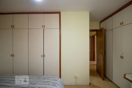 Apartamento para alugar com 117m², 3 quartos e 2 vagas Apartamento para alugar com 117m², 3 quartos e 2 vagasQuarto Suíte