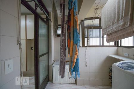 Apartamento para alugar com 117m², 3 quartos e 2 vagas Apartamento para alugar com 117m², 3 quartos e 2 vagasÁrea de Serviço