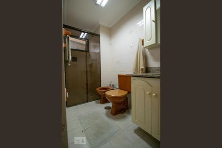 Apartamento para alugar com 117m², 3 quartos e 2 vagas Apartamento para alugar com 117m², 3 quartos e 2 vagasBanheiro da Suíte