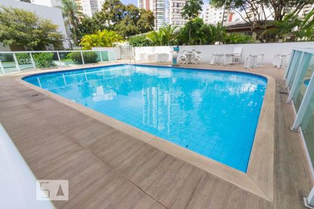 Apartamento à venda com 144m², 3 quartos e 3 vagas Apartamento à venda com 144m², 3 quartos e 3 vagasPiscina