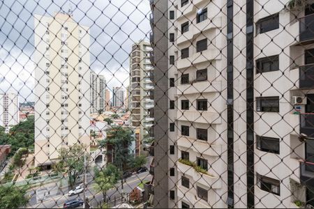 Apartamento à venda com 144m², 3 quartos e 3 vagas Apartamento à venda com 144m², 3 quartos e 3 vagasVista do Quarto 2