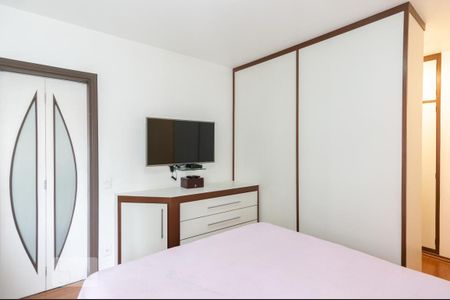 Apartamento à venda com 144m², 3 quartos e 3 vagas Apartamento à venda com 144m², 3 quartos e 3 vagasSuíte