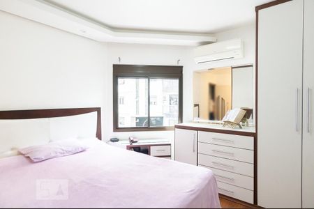 Apartamento à venda com 144m², 3 quartos e 3 vagas Apartamento à venda com 144m², 3 quartos e 3 vagasSuíte