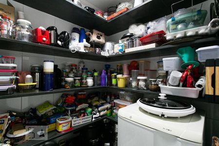 Casa à venda com 150m², 3 quartos e 2 vagas Casa à venda com 150m², 3 quartos e 2 vagasDespensa