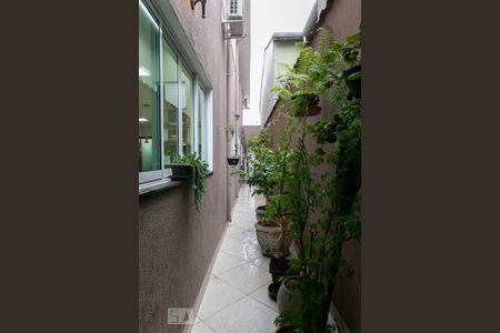 Casa à venda com 150m², 3 quartos e 2 vagas Casa à venda com 150m², 3 quartos e 2 vagasCorredor