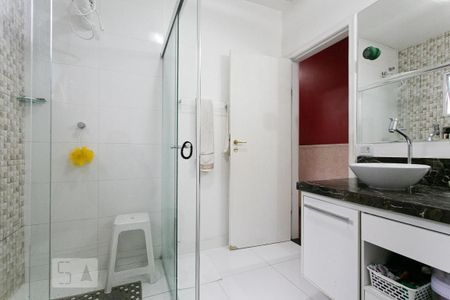 Casa à venda com 150m², 3 quartos e 2 vagas Casa à venda com 150m², 3 quartos e 2 vagasBanheiro 2