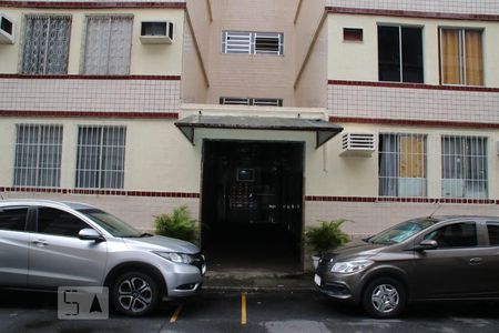 Portaria do bloco de apartamento para alugar com 2 quartos, 63m² em Pechincha, Rio de Janeiro