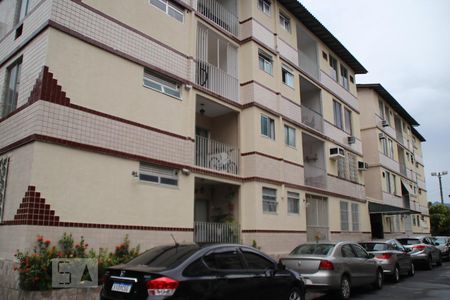 Fachada do bloco de apartamento para alugar com 2 quartos, 63m² em Pechincha, Rio de Janeiro