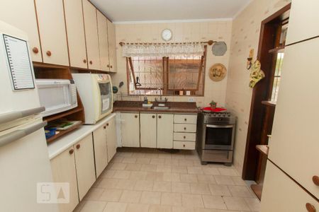 Casa à venda com 220m², 3 quartos e 3 vagas Casa à venda com 220m², 3 quartos e 3 vagasCozinha