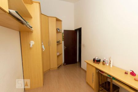 Casa à venda com 220m², 3 quartos e 3 vagas Casa à venda com 220m², 3 quartos e 3 vagasQuarto 2