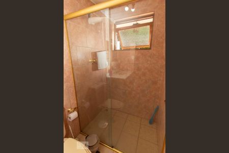 Casa à venda com 220m², 3 quartos e 3 vagas Casa à venda com 220m², 3 quartos e 3 vagasBanheiro