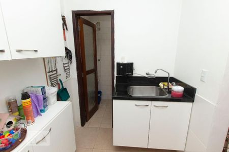 Casa à venda com 220m², 3 quartos e 3 vagas Casa à venda com 220m², 3 quartos e 3 vagasÁrea de Serviço