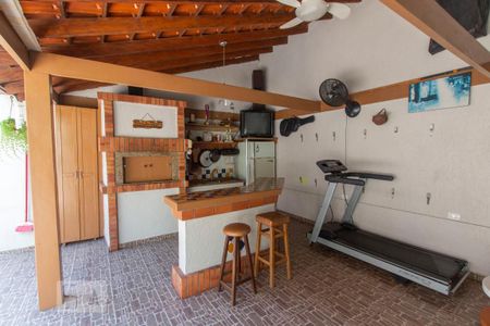 Casa à venda com 220m², 3 quartos e 3 vagas Casa à venda com 220m², 3 quartos e 3 vagasAnexo - Churrasqueira