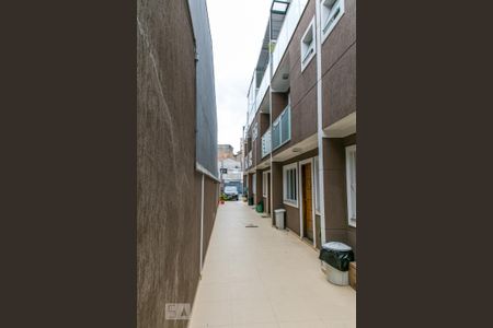 Casa à venda com 100m², 2 quartos e 1 vagaCondomínio 